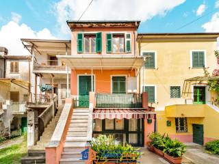 Casa indipendente in vendita a massa via castagnola di sotto, 19