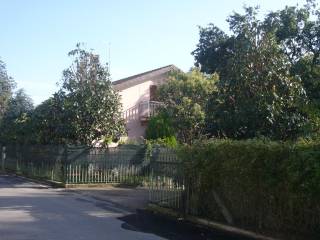 Villa bifamiliare in vendita a cattolica via pantano