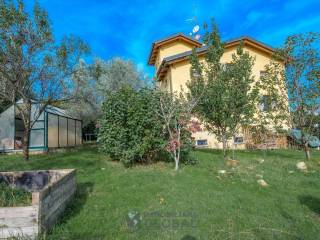 Villa a schiera in vendita a castelvetro di modena via sinistra guerro, 97