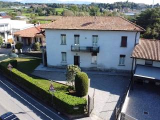 Villa bifamiliare in vendita a cantù via degli arconi, 38