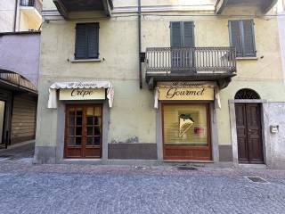 Negozio in affitto a ivrea via palestro 57