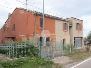 Casa indipendente in vendita a grottammare strada provinciale cuprense, 116