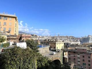 Appartamento in affitto a genova via pagano doria, 6