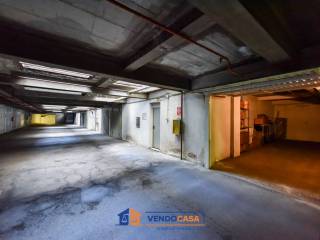 Garage in vendita a torino corso sebastopoli, 306/10