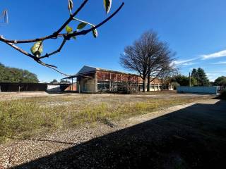 Capannone industriale in vendita a carbonate via pietro mascagni,