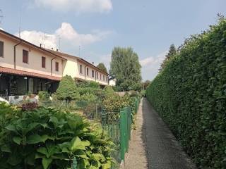 Villa a schiera in vendita a bregnano via italia, 5