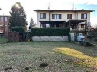 Villa bifamiliare all'asta ad arsago seprio via v. veneto, 44