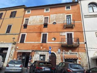 Attico in vendita a civita castellana piazza giacomo matteotti, 22