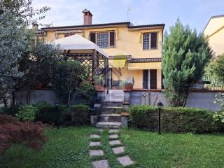 Villa a schiera in vendita a castelvetro piacentino via parigi