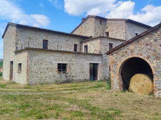 Casale in vendita a monte castello di vibio via del poggio