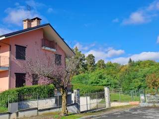 Villa a schiera in affitto a bagnolo piemonte 