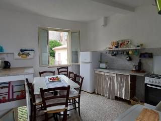 Casa indipendente in vendita a ficarra vico 3 san sebastiano