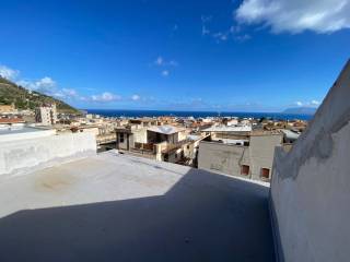 Casa indipendente in vendita a castellammare del golfo via margherita