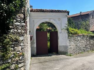 Casa indipendente in vendita a gignese via felice cavallotti