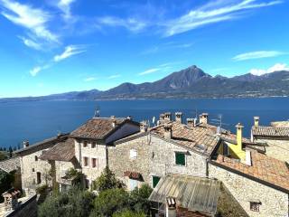 Casale in vendita a torri del benaco località crero