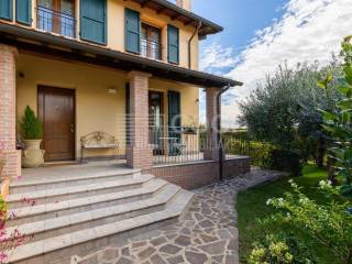 Villa a schiera in vendita a solarolo via santi, 7