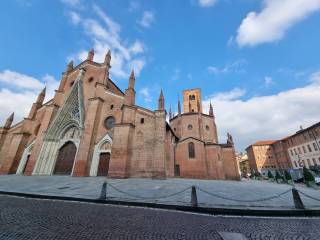 Ufficio in vendita a chieri piazza duomo, 3