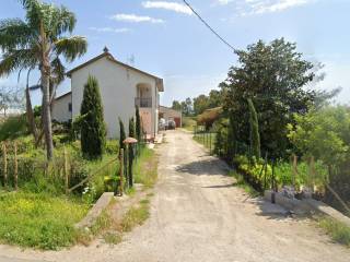 Villa bifamiliare in affitto a terracina via guardiola