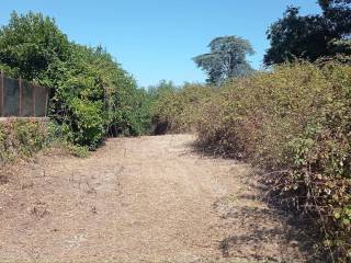 Terreno residenziale in vendita a roma via riserva del bagno