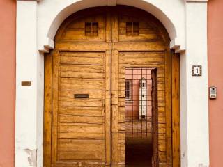 Intero stabile in vendita a castel san giovanni piazza bergonzi, 1