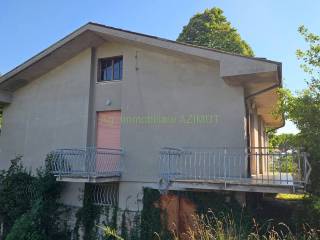 Villa in vendita a fano strada nazionale flaminia, 441