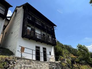 Casa indipendente in vendita a domodossola borgata monteossolano