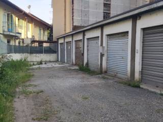 Garage in vendita a nichelino via dante di nanni, 27