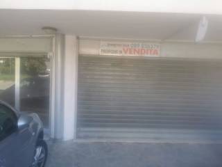 Negozio in vendita a mercato san severino via marcello s.n.c.