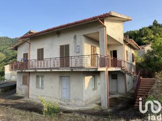 Casa indipendente in vendita a longobardi localitã  aria del lago, 0