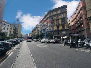 Negozio in vendita a napoli 