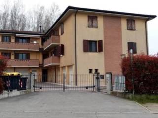 Posto auto in vendita a san felice sul panaro via furlana, 389