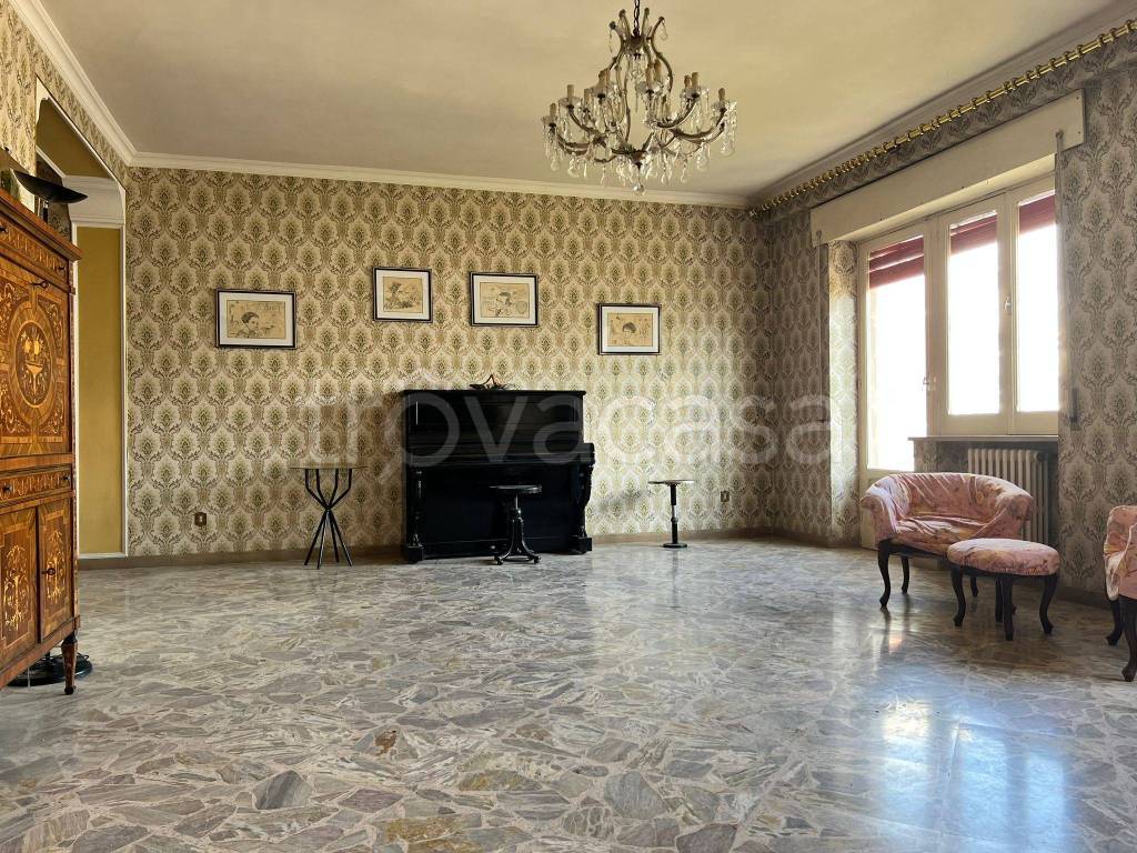 immagine annuncio 1 di 14