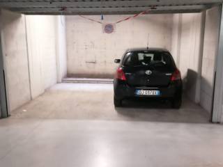 Garage in affitto a torino via porta palatina, 15