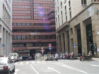 Posto auto in affitto a genova via gabriele d'annunzio, 104