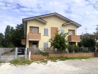 Casa indipendente in vendita a cento via ex dogana, 75