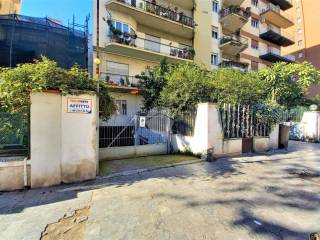 Garage in affitto a palermo v.le croce rossa, 16