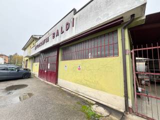 Capannone industriale in affitto a canelli via augusto monti