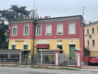 Bar in affitto a ferrara via padova