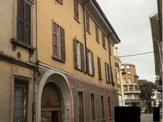 Appartamento all'asta a busto arsizio via san michele, 5