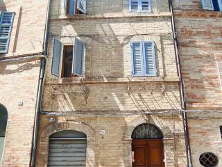 Casa indipendente in vendita a petritoli via largo leopardi, 11