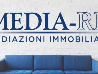 Magazzino in vendita a farnese 