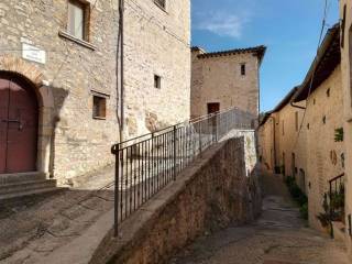 Casa indipendente in vendita a ferentillo vicolo san beniamino