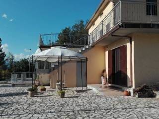 Villa bifamiliare in in vendita da privato a ceppaloni strada provinciale san giovanni-ceppaloni