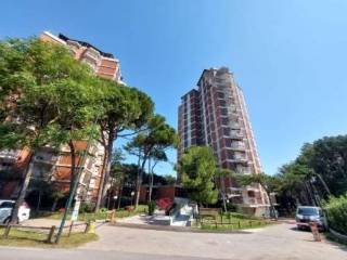 Appartamento in vendita a lignano sabbiadoro viale delle terme