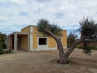 Villa in vendita a francavilla fontana contrada fontanella