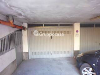 Garage in affitto a milano via fortezza, 2