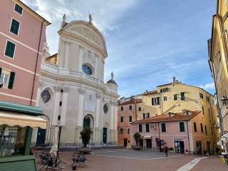 Negozio in affitto a imperia via san giovanni