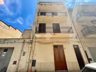 Casa indipendente in vendita a castellammare del golfo via giovanni meli, 82