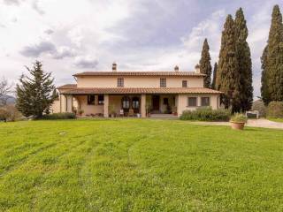 Villa in vendita a poggio a caiano via s. cristina in pilli