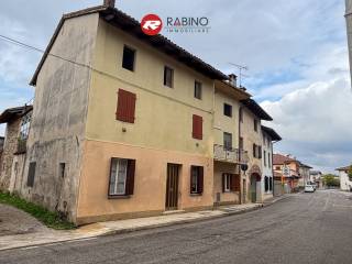 Villa a schiera in vendita a mereto di tomba via duca d'aosta n.8